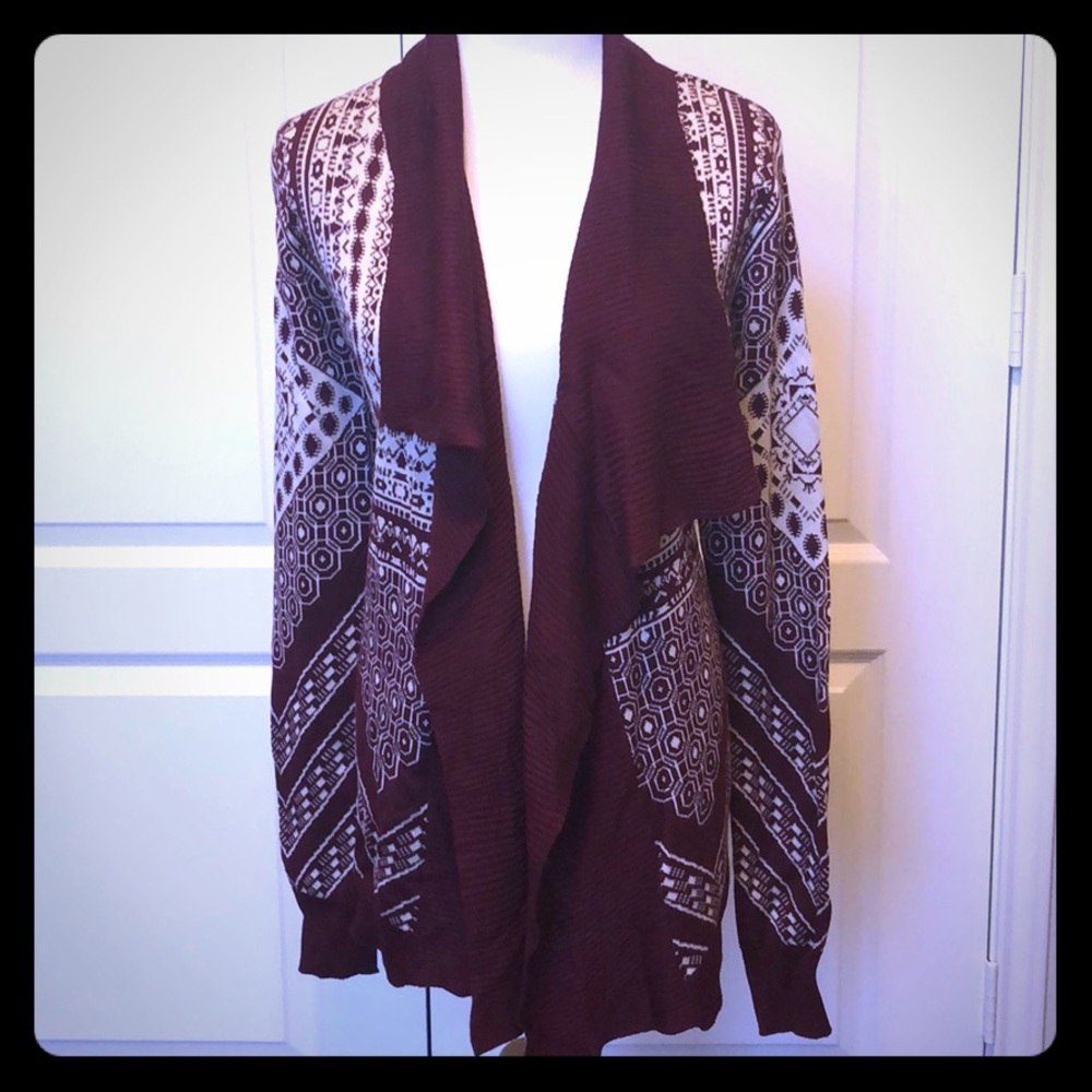 Beautiful wine long sleeve Aztec cardigan